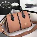 Новая сумка Prada из кожи бычка, модель № 2039. Изготовлена из импортной кожи бы