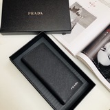 Новейшая модель мужского кошелька PRADA для костюма, представлена на официальном