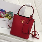 Новейшая сумка Prada Double Saffiano с крестообразным узором 8968# изготовлена в
