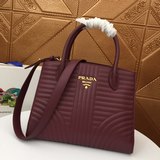 Prada, модель 165#, популярная модель из новой коллекции, из кожи Saffiano и тел