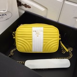 Новая коллекция Prada наконец-то поступила в продажу! Новейшие модели в бутиках 