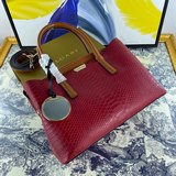 Новая сумка Prada из кожи быка с змеиным узором, артикул 98807#. Изготовлена из 