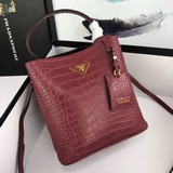 Кожа с крокодиловым узором, 212# Prada Double Saffiano.