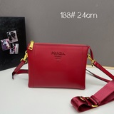 Новая модель Prada «PRADA» с двойными ремнями, изготовленная в Италии, отличаетс
