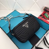 Новая коллекция Prada наконец-то поступила в продажу! Новейшие модели в бутиках 