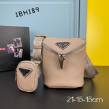Новинка в магазине (комбинированная модель из кожи) Пrada PRADA. Эта сумка через
