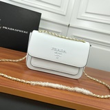 Prada 3011 Новая модель сумки-конверта с крышкой, через плечо, с цепочкой, из на