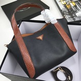 PRADA Новая модель： 1BA256# Модная и элегантная дамская сумка с ретро-шармом.