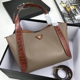 PRADA Новая модель： 1BA256# Модная и элегантная дамская сумка с ретро-шармом.