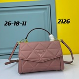 Новая модель PRADA с вышивкой, уникальный крой, объемный силуэт. Эксклюзивная мо
