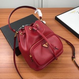 Серия PRADA от Prada 1BH038 [Сумка-ведро] Модель： 98975 Размер： 19x20.