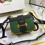 Оригинальный товар в продаже в специализированном магазине. Модель PRADA： 1BD045