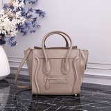 Классическая сумка Celine с улыбающимся лицом, изготовлена из гладкой кожи, мате