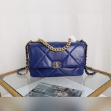 Овечья кожа  Chanel осень-зима 19 сумка, сочетающая в себе все классические черт