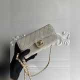 Chanel одноплечевая сумка через плечо с цепочкой. Классическая сумка из кожи с р