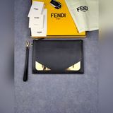 Бренд： Fendi. Модель： Ручная сумка с золотыми пластинами. Артикул： 168568.