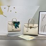 Платина .25 см 30 см (молочно-белый)   EPSOM｜ладонь кожа (без плеч)