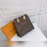 m45847 m45848 Сумка Эта сумка sac plat классической формы выполнена из гладкой к