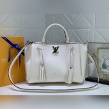 m54569lockmeto Сумка — идеальный аксессуар на каждый день. Эта сумка lockmeto из