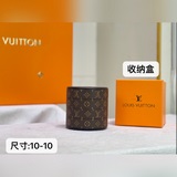 Шкатулка для украшений Louis Vuitton. Эта шкатулка для украшений повторяет класс