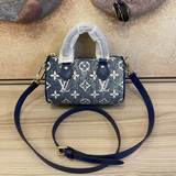 m81213 Кожаная сумка Nano Speedy из классической ткани Monogram.