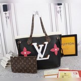56960 Эта сумка Neverfull среднего размера украшена монограммой из разноцветной 