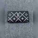 Новый кожаный кошелек Zippy с тиснением и застежкой-молнией из кожи Monogram Ver