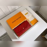 Высококачественный оригинал. Элегантный кошелек изготовлен из роскошной мягкой к