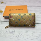 M81765 Этот классический кошелек на молнии из серии LV Garden в специальном испо