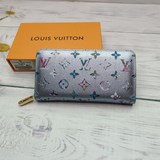 M81765 Этот классический кошелек на молнии из серии LV Garden в специальном испо