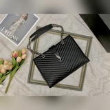 Saint Laurent - SAINT LAURENT, MONOGRAMME! Новейшая модель из официального магаз