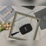 Saint Laurent - SAINT LAURENT    LOU MINI BAG, импортный товар высшего качества.