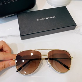 Очки EMPORIO ARMANI Модель： EA4021 Размер： 61х14-145