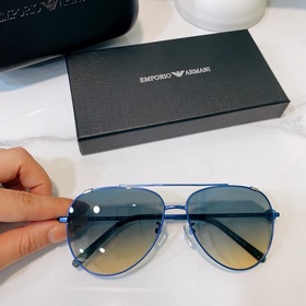 Очки EMPORIO ARMANI Модель： EA4021 Размер： 61х14-145