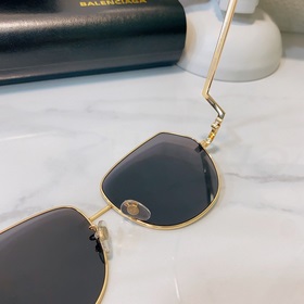 BALENCIAGA Модель： BB0169SA Размер： 59х14-145