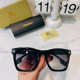 BURBERRY Новая модель BE4348 Размер 54, 22-145 0