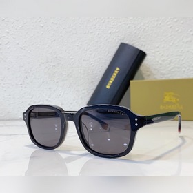 BURBERRY Модель： BB4183 Размер： 51х21-145