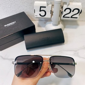 BURBERRY квадратная Модель： Be5013 Размер： 61-13-145