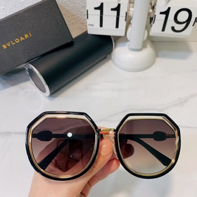 Бренд： BVLGARI Модель： BV 9734 Вес： 14,5 г. Размер： 55/20.