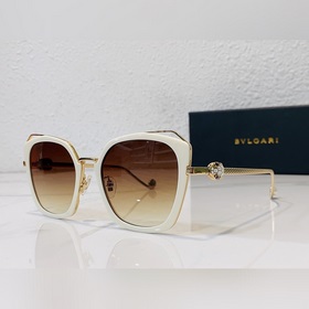 BvlgarI Модель： BV 9735 Изысканная змеиная головка, украшенная м