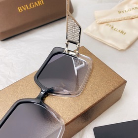 Рекомендуемая модель на официальном сайте BVLAGARI Модель： 8254 