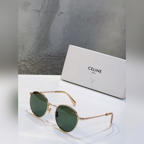 Новая модель Celine этого лета с металлической оправой имеет прев
