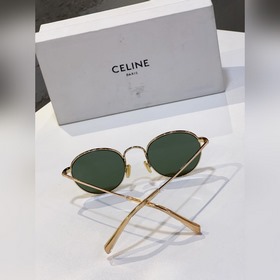 Новая модель Celine этого лета с металлической оправой имеет прев