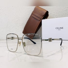 Логотип CELINE, изящно украшающий оправу, придает ей уникальную ф