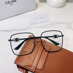 Логотип CELINE, изящно украшающий оправу, придает ей уникальную ф