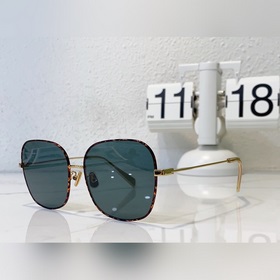 CELINE Модель： CL50045U Размер： 57х17-145