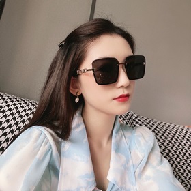 chanel Модель： 5690-S Золотисто-серый