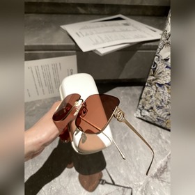 Летняя ограниченная серия Chanel, модель CH4182