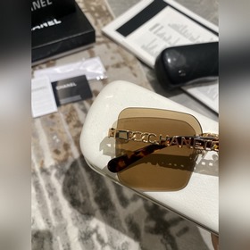 Детали золотого чая CHANEL Grand Mademoiselle Модель： CH6299