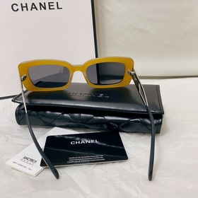 Новая модель на официальном сайте Chanel： CH10519 Модель с фирме